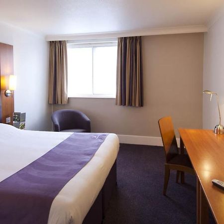 Premier Inn Swindon Central Εξωτερικό φωτογραφία